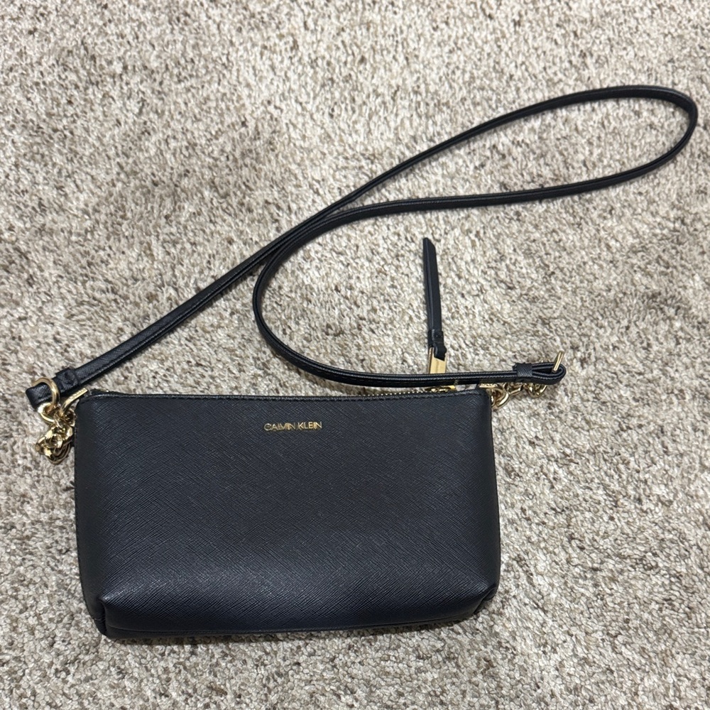 Calvin Klein Black Saffiano Crossbody Wristlet Gold Chain